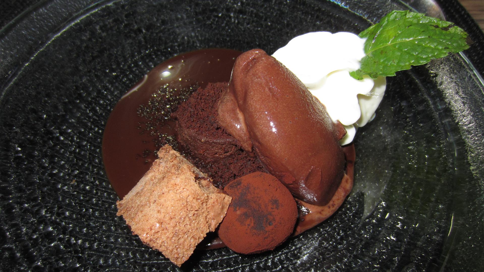Alejandro del Toro en Valencia Chocolate dessert